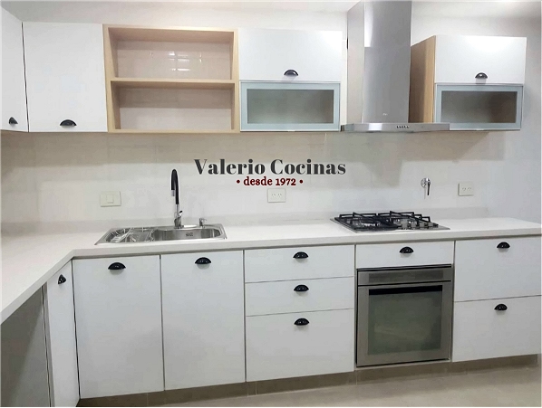 mueble de cocina laqueado
