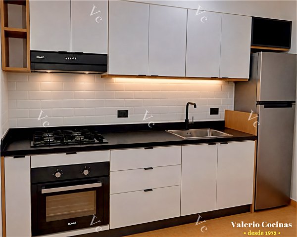 mueble de cocina laqueado
